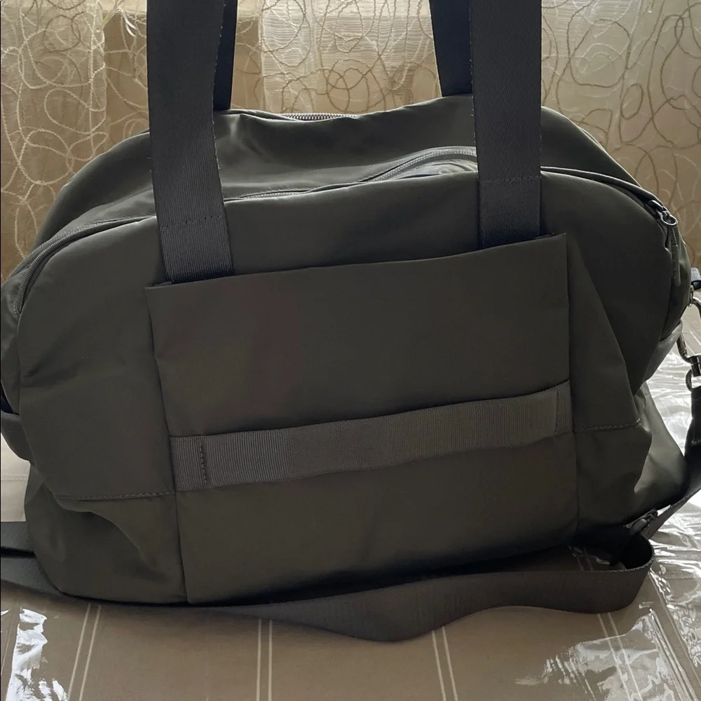 lululemon athletica Olive Green Duffel Bag - Picture 2 of 16